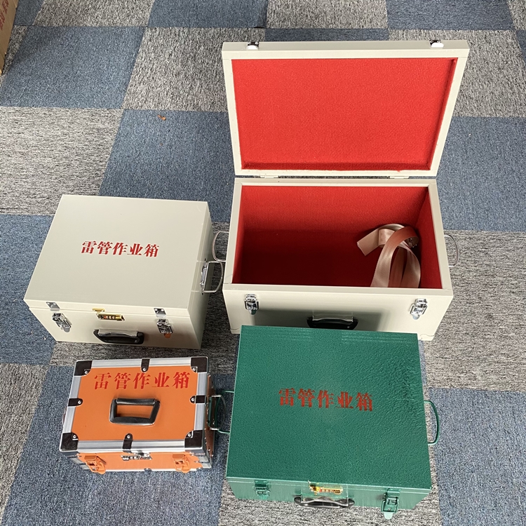 濠江爆破工程作业箱如何选择？玻璃钢与传统材质的全面对比